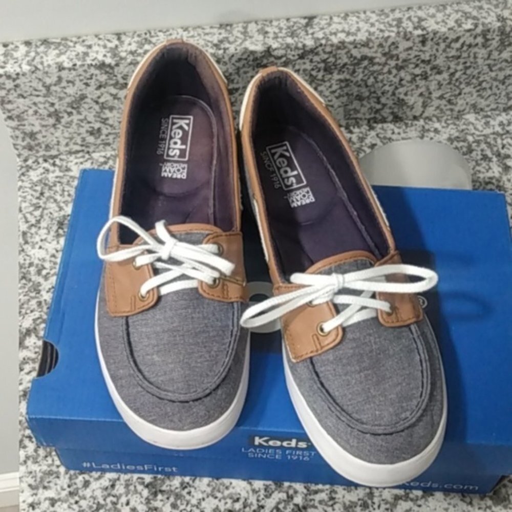 KEDS Charter Chambray Boat Shoes, Like New - Picture 4 of 14